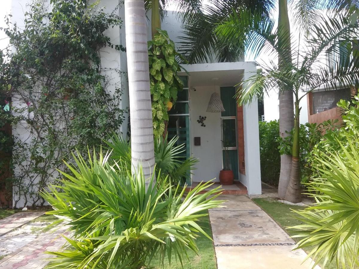 مبيت وإفطار بلايا ديل كارمن Casa Rioja Playacar المظهر الخارجي الصورة